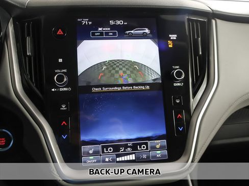 Used 2023 Subaru Outback Premium AWD/4WD image 7