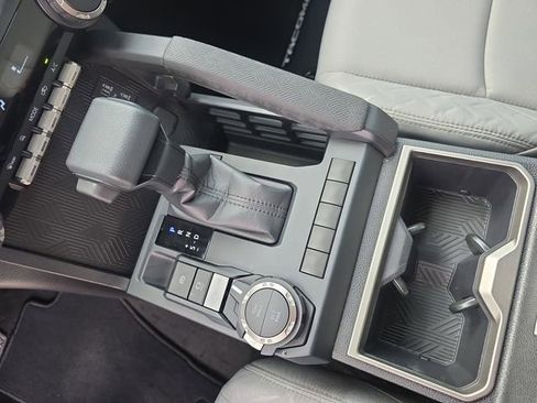 Used 2025 Toyota Tacoma SR5 image 23