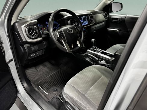 Used 2021 Toyota Tacoma SR5 image 9