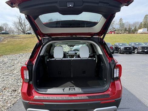 New 2026 Ford Explorer Platinum image 7