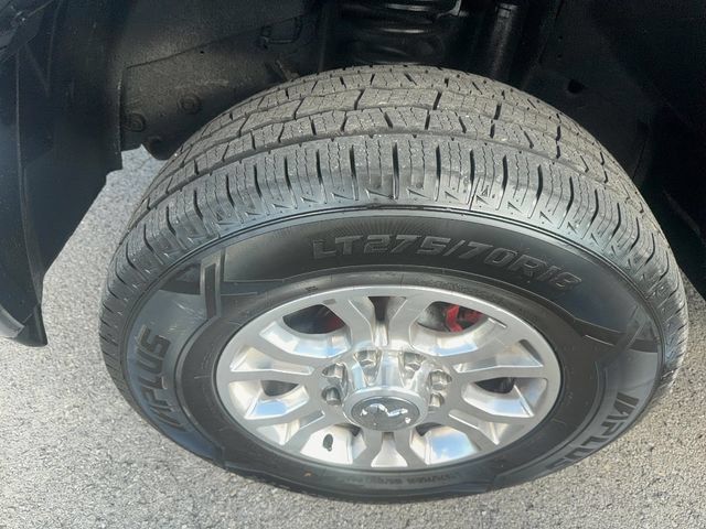 Used 2018 RAM 2500 Laramie w/ Snow Chief Group AWD/4WD image 9
