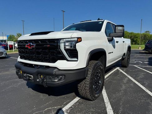 Used 2025 Chevrolet Silverado 2500 ZR2 w/ ZR2 Bison Edition AWD/4WD image 8