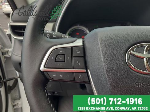 Certified 2025 Toyota Highlander XLE AWD/4WD image 24