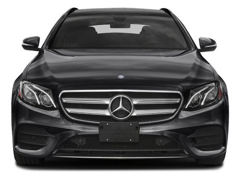 Used 2018 Mercedes-Benz E 400 4MATIC Wagon image 4
