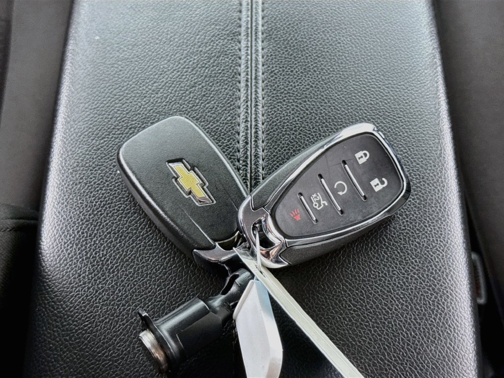 Used 2021 Chevrolet Malibu LT FWD image 30