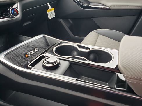 New 2026 Chevrolet Equinox LT image 25