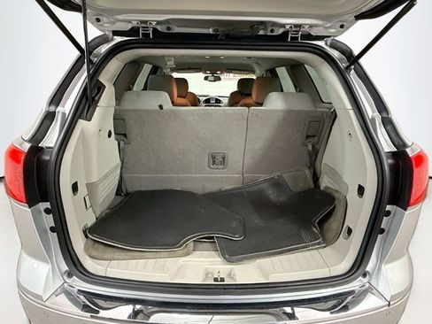 Used 2015 Buick Enclave Convenience w/ Trailering Package FWD image 24