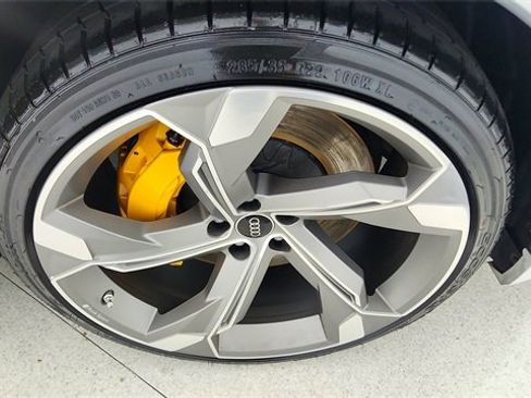 Used 2023 Audi e-tron S Prestige w/ Prestige Package image 56