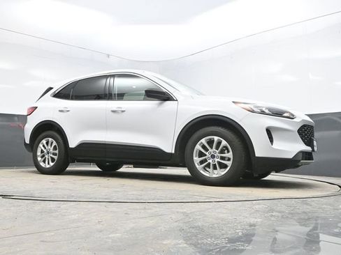 Used 2022 Ford Escape SE w/ Cold Weather Package image 34