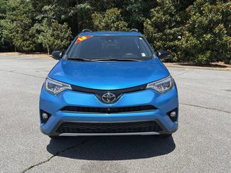 Used 2018 Toyota RAV4 SE w/ Advanced Technology Package FWD video 2