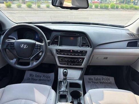 Used 2016 Hyundai Sonata SE image 14