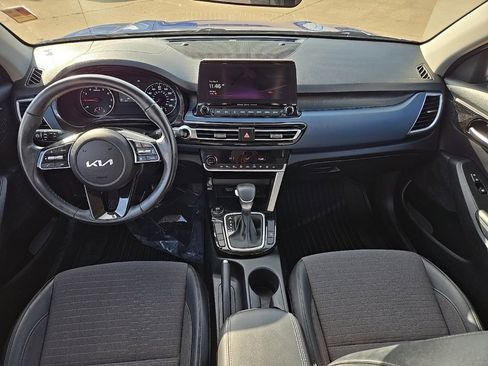 Used 2023 Kia Seltos S w/ Navigation Package image 13