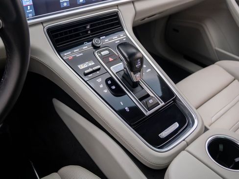 Used 2020 Porsche Panamera GTS image 13