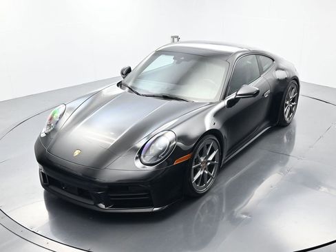 Used 2025 Porsche 911 Carrera image 27