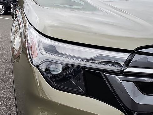 Certified 2025 Subaru Forester Limited AWD/4WD image 10