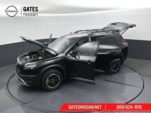Used 2025 Nissan Pathfinder Rock Creek AWD/4WD image 55