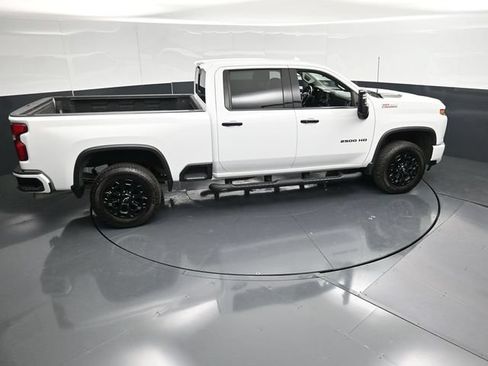 Used 2022 Chevrolet Silverado 2500 LTZ w/ LTZ Plus Package AWD/4WD image 55