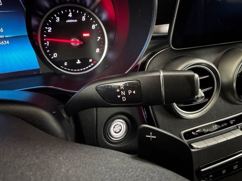 Used 2020 Mercedes-Benz GLC 300 4MATIC image 22