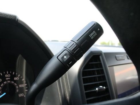 Used 2019 Ford F150 XL w/ Equipment Group 101A Mid AWD/4WD image 12
