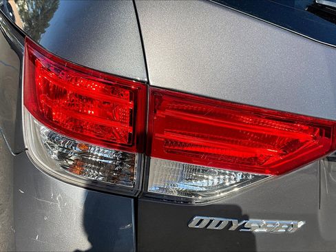 Used 2015 Honda Odyssey EX-L image 30