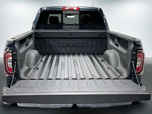 Used 2017 GMC Sierra 1500 SLT w/ SLT Premium Package AWD/4WD image 9