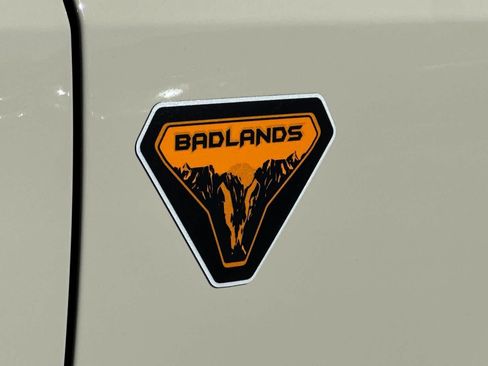Certified 2025 Ford Bronco Badlands AWD/4WD image 34