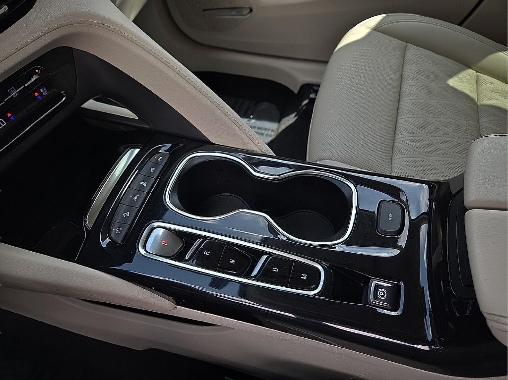 Used 2023 Buick Envision Avenir AWD/4WD image 20