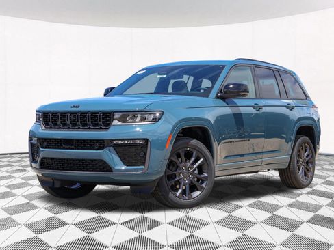 New 2026 Jeep Grand Cherokee Limited AWD/4WD image 2