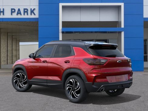New 2026 Chevrolet TrailBlazer RS w/ Driver Confidence Package FWD image 3
