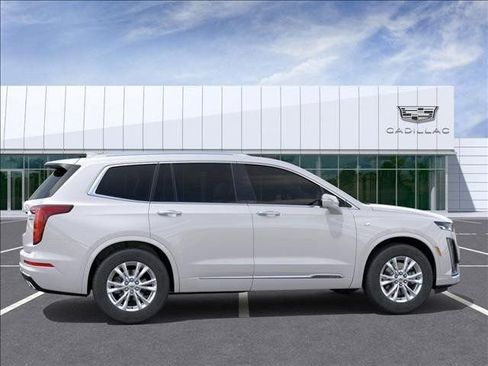 New 2025 Cadillac XT6 Luxury FWD image 5