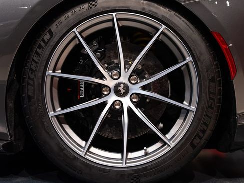 Certified 2023 Ferrari 812 GTS RWD image 14