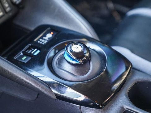 Used 2018 Nissan Leaf SL w/ SL Technology Package image 21