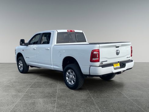Used 2024 RAM 2500 Laramie AWD/4WD image 3