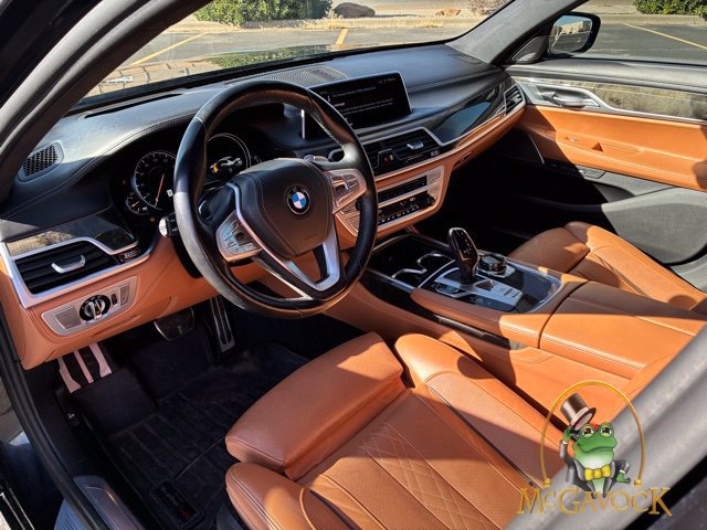 Used 2019 BMW 750i w/ Executive Package RWD image 10