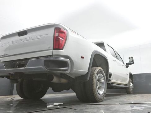 Used 2023 Chevrolet Silverado 3500 LT AWD/4WD image 31