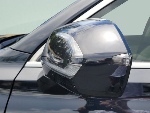 Used 2020 Hyundai Palisade Limited FWD image 25
