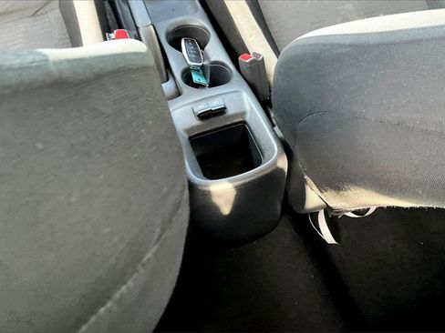 Used 2021 Nissan Versa SV image 30