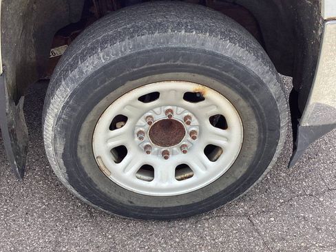 Used 2015 Chevrolet Silverado 3500 W/T RWD image 24
