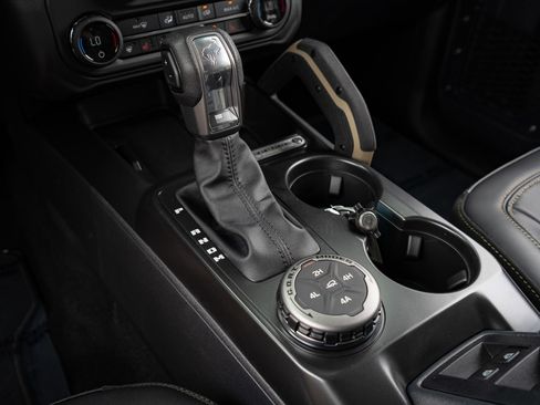 New 2026 Ford Bronco Badlands AWD/4WD image 26