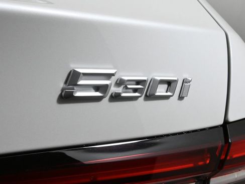 Used 2026 BMW 530i xDrive w/ M Sport Package image 40