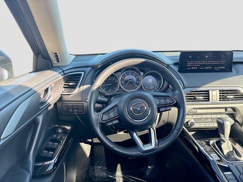 Used 2023 MAZDA CX-9 Touring image 22
