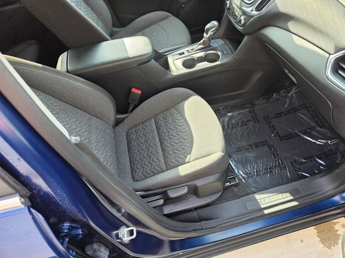 Used 2022 Chevrolet Equinox LT FWD image 17