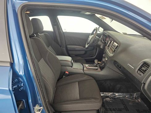 Used 2023 Dodge Charger SXT w/ Blacktop Package image 10