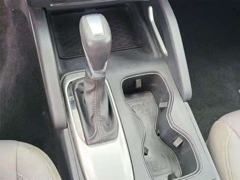 Used 2022 Nissan Frontier SV RWD image 8