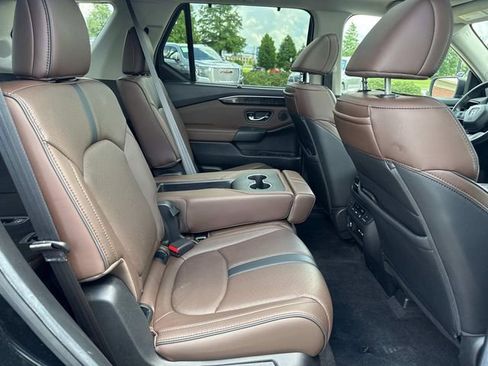 Used 2024 Honda Pilot Elite image 14