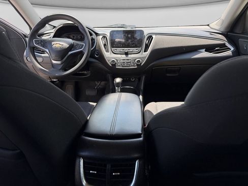 Used 2022 Chevrolet Malibu LT FWD image 25
