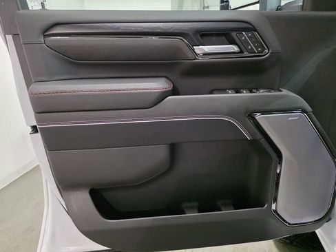 New 2026 GMC Sierra 2500 AT4X w/ LPO, Black Badging Package image 9