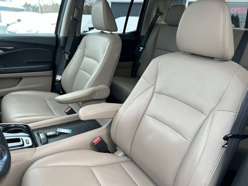 Used 2019 Honda Ridgeline RTL-E image 19