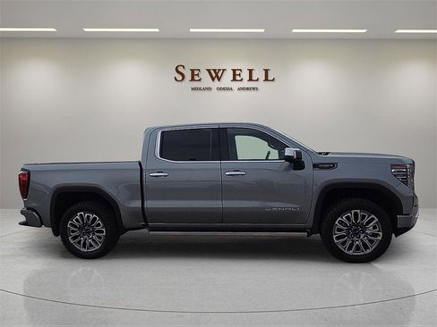 Used 2023 GMC Sierra 1500 Denali Ultimate image 5