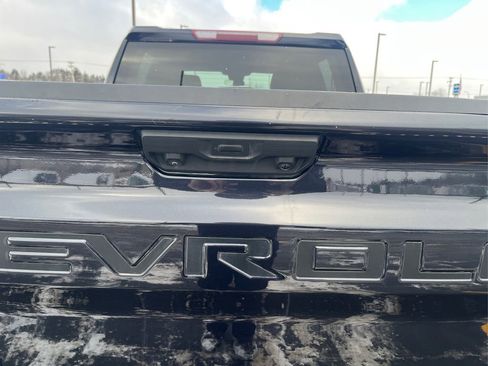 Used 2023 Chevrolet Silverado 1500 LT image 25